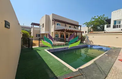 Villa - 5 Bedrooms - 6 Bathrooms for rent in Jumeirah 1 Villas - Jumeirah 1 - Jumeirah - Dubai