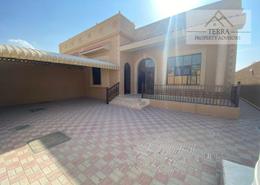 Villa - 3 bedrooms - 5 bathrooms for rent in Khuzam - Ras Al Khaimah