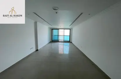 Apartment - 2 Bedrooms - 3 Bathrooms for rent in Corniche Tower - Ajman Corniche Road - Ajman