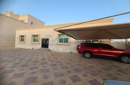 فيلا - 5 غرف نوم - 5 حمامات للايجار في مدينة شخبوط - أبوظبي