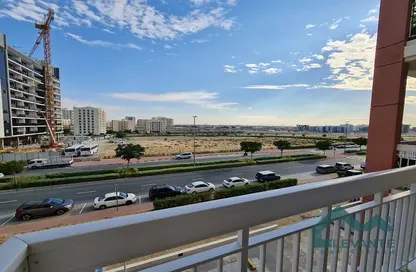 Apartment - 2 Bedrooms - 3 Bathrooms for sale in Mazaya 22 - Queue Point - Dubai Land - Dubai