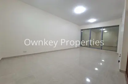 Apartment - 3 Bedrooms - 3 Bathrooms for rent in Silver Sands 2 - Mankhool - Bur Dubai - Dubai