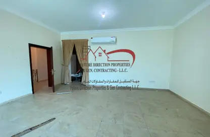 Villa - 5 Bedrooms - 7 Bathrooms for rent in Shakhbout City - Abu Dhabi