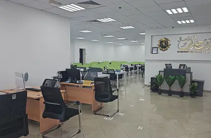 Co-working space - Studio - 2 Bathrooms for rent in Ajman Corniche Road - Ajman