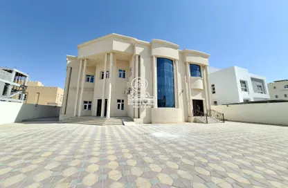 شقة - 2 غرف نوم - 2 حمامات للايجار في مدينة الرياض - أبوظبي