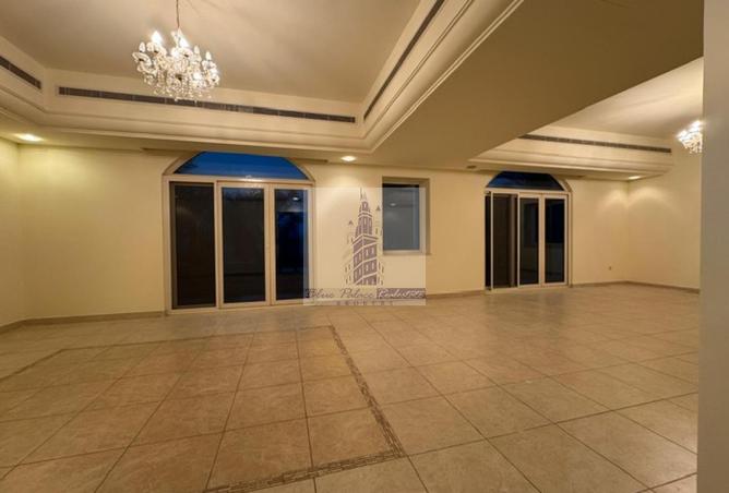 15814001 - Property Image 2