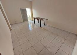 صورةغرفة فارغة لـ: شقة - 2 غرف نوم - 3 حمامات للكراء في شارع الشيخ جابر الصباح - النعيمية - النعيمية - عجمان, صورة 1