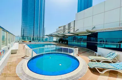 Apartment - 3 Bedrooms - 5 Bathrooms for rent in Golden Falcon Tower - Hamdan Street - Abu Dhabi