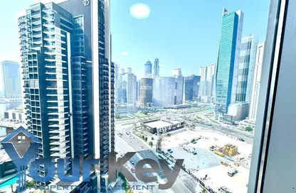 Office Space - Studio - 1 Bathroom for rent in The Binary Tower - Business Bay - Dubai