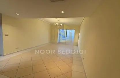 Apartment - 3 Bedrooms - 3 Bathrooms for rent in 21st Century Tower - Sheikh Zayed Road - Dubai