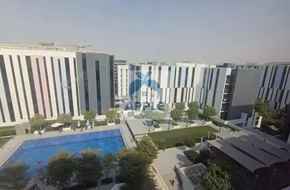 شقة - غرفة نوم - 2 حمامات للايجار في ذا لينك - إيست فييليدج - الجادة - الشارقة