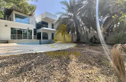 Villa - 4 Bedrooms - 6 Bathrooms for rent in Al Khaleej Al Arabi Street - Al Bateen - Abu Dhabi
