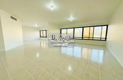 Apartment - 4 Bedrooms - 4 Bathrooms for rent in Global Tower - Electra Street - Abu Dhabi