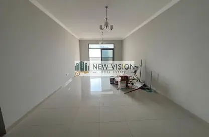 Apartment - 2 Bedrooms - 3 Bathrooms for rent in Al Khan Corniche - Al Khan - Sharjah