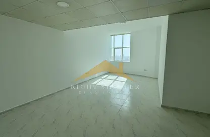 Apartment - 2 Bedrooms - 2 Bathrooms for rent in RAK Tower - Al Seer - Ras Al Khaimah