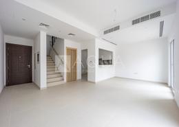 صورةغرفة فارغة لـ: تاون هاوس - 3 غرف نوم - 4 حمامات للكراء في امرانتا 3 - فيلا نوفا - دبي لاند - دبي, صورة 1