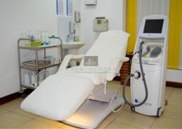 Retail - 2 bathrooms for rent in Al Meraikhi Tower - Riggat Al Buteen - Deira - Dubai