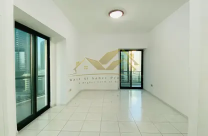 Apartment - 2 Bedrooms - 3 Bathrooms for rent in Sheikh Zayed Road - Dubai