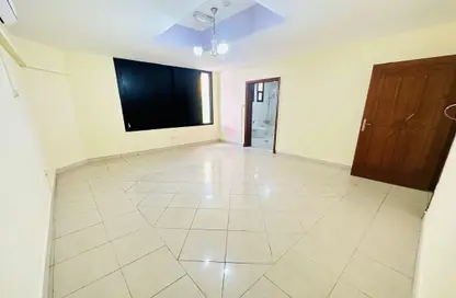 Empty Room image for: Villa - 1 Bathroom for rent in Sultan Bin Zayed the First Street - Muroor Area - Abu Dhabi, Image 1