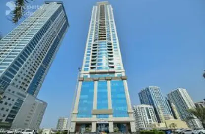 Apartment - 1 Bedroom - 2 Bathrooms for sale in Beach Tower 1 - Al Khan Lagoon - Al Khan - Sharjah