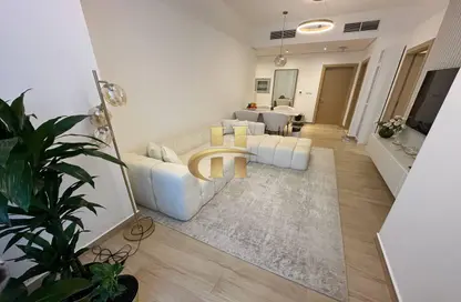 Apartment - 1 Bedroom - 2 Bathrooms for sale in Regina Tower - Jumeirah Village Circle - Dubai