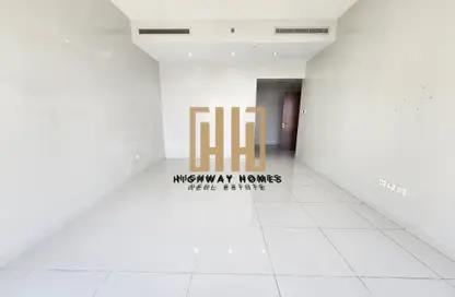 Apartment - 3 Bedrooms - 4 Bathrooms for rent in Sahara Tower 4 - Sahara Complex - Al Nahda - Sharjah