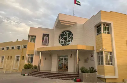 Whole Building - Studio - 7+ Bathrooms for sale in Falaj Hazzaa - Al Ain