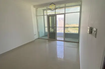 Apartment - 3 Bedrooms - 3 Bathrooms for rent in New Al Taawun Road - Al Taawun - Sharjah Apartment - 3 Bedrooms - 3 Bathrooms for rent in New Al Taawun Road - Al Taawun - Sharjah