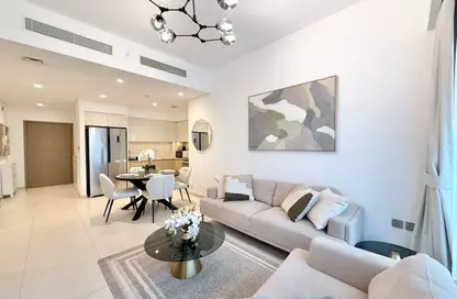 Apartment - 2 Bedrooms - 2 Bathrooms for rent in Burj Royale - Downtown Dubai - Dubai
