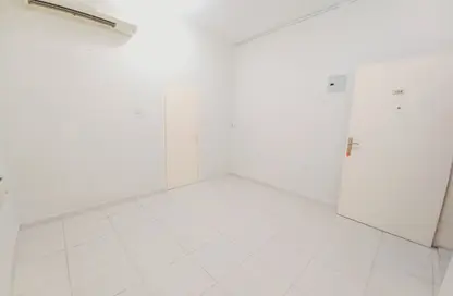 Apartment - Studio - 1 Bathroom for rent in Al Shamsi 1 - Muwaileh Commercial - Sharjah