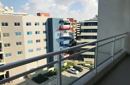 Apartment - 2 Bedrooms - 2 Bathrooms for sale in Tower 33 - Al Reef Downtown - Al Reef - Abu Dhabi