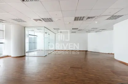 Office Space - Studio for rent in Shatha Tower - Dubai Media City - Dubai