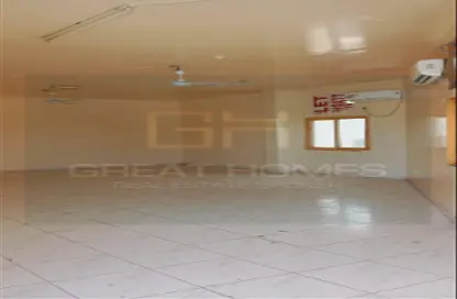 سكن عمال - استوديو - 8 حمامات للايجار في سونابور - المحيصنة - دبي