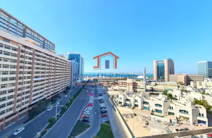 Duplex - 3 Bedrooms - 3 Bathrooms for rent in Cornich Al Khalidiya - Al Khalidiya - Abu Dhabi