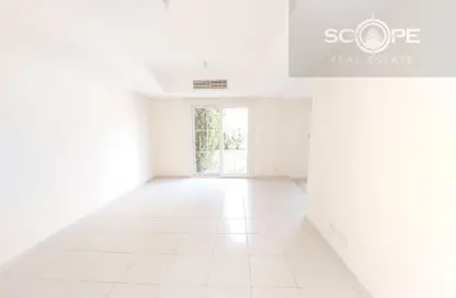 Villa - 2 Bedrooms - 3 Bathrooms for rent in Springs 4 - The Springs - Dubai