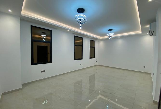 16052001 - Property Main Image