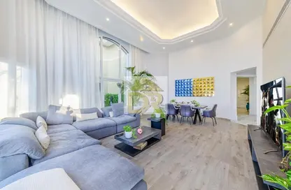 Villa - 5 Bedrooms - 6 Bathrooms for rent in Garden Homes Frond D - Garden Homes - Palm Jumeirah - Dubai