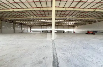 Warehouse - Studio for rent in Saih Shuaib 3 - Dubai Industrial City - Dubai