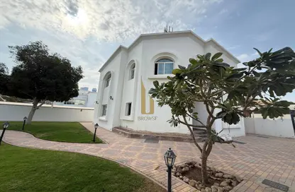 Villa - 5 Bedrooms - 5 Bathrooms for rent in Jumeirah 2 Villas - Jumeirah 2 - Jumeirah - Dubai