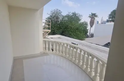 Villa - 4 Bedrooms - 4 Bathrooms for rent in Jumeirah 1 - Jumeirah - Dubai