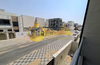 فيلا - 5 غرف نوم - 7 حمامات للايجار في قرية الاميرة - الياسمين - عجمان