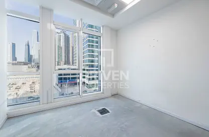 Empty Room image for: Office Space - Studio for sale in Grosvenor Office Tower - Business Bay - Dubai, Image 1