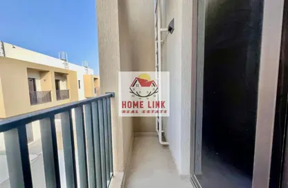 تاون هاوس - 2 غرف نوم - 4 حمامات للبيع في مساكن نسمه - ّالطي - الشارقة