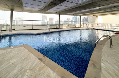 شقة - غرفة نوم - 2 حمامات للايجار في تفريعة القنال 1 - أبراج الجولف - مدينة دبي الرياضية - دبي