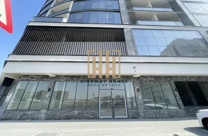 Show Room - Studio - 2 Bathrooms for rent in Muwaileh 29 Building - Muwaileh - Sharjah