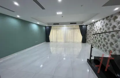 تاون هاوس - 4 غرف نوم - 5 حمامات للايجار في الفرجان - دبي