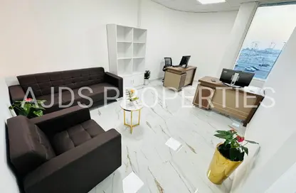 مكتب - استوديو - 1 حمام للايجار في فاطمه محمد احمد بن سليمان - الرفاعة - بر دبي - دبي