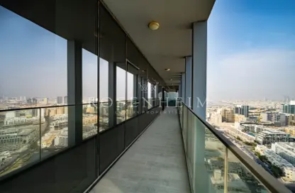 Apartment - 3 Bedrooms - 3 Bathrooms for rent in BLOOM TOWERS A - Bloom Towers - Jumeirah Village Circle - Dubai