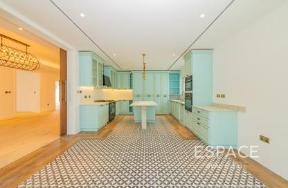 Villa - 6 Bedrooms - 5 Bathrooms for sale in Meadows 2 - Meadows - Dubai