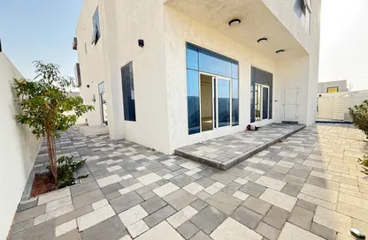 Villa - 5 Bedrooms - 7 Bathrooms for rent in Hoshi - Al Badie - Sharjah